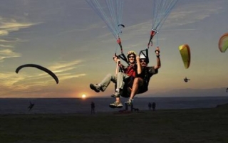  Zweisitzer-Paragliding für Mann und Frau 